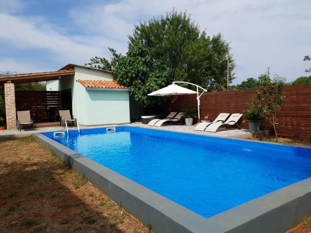Hana Pool Only For You Loborika Exterior foto