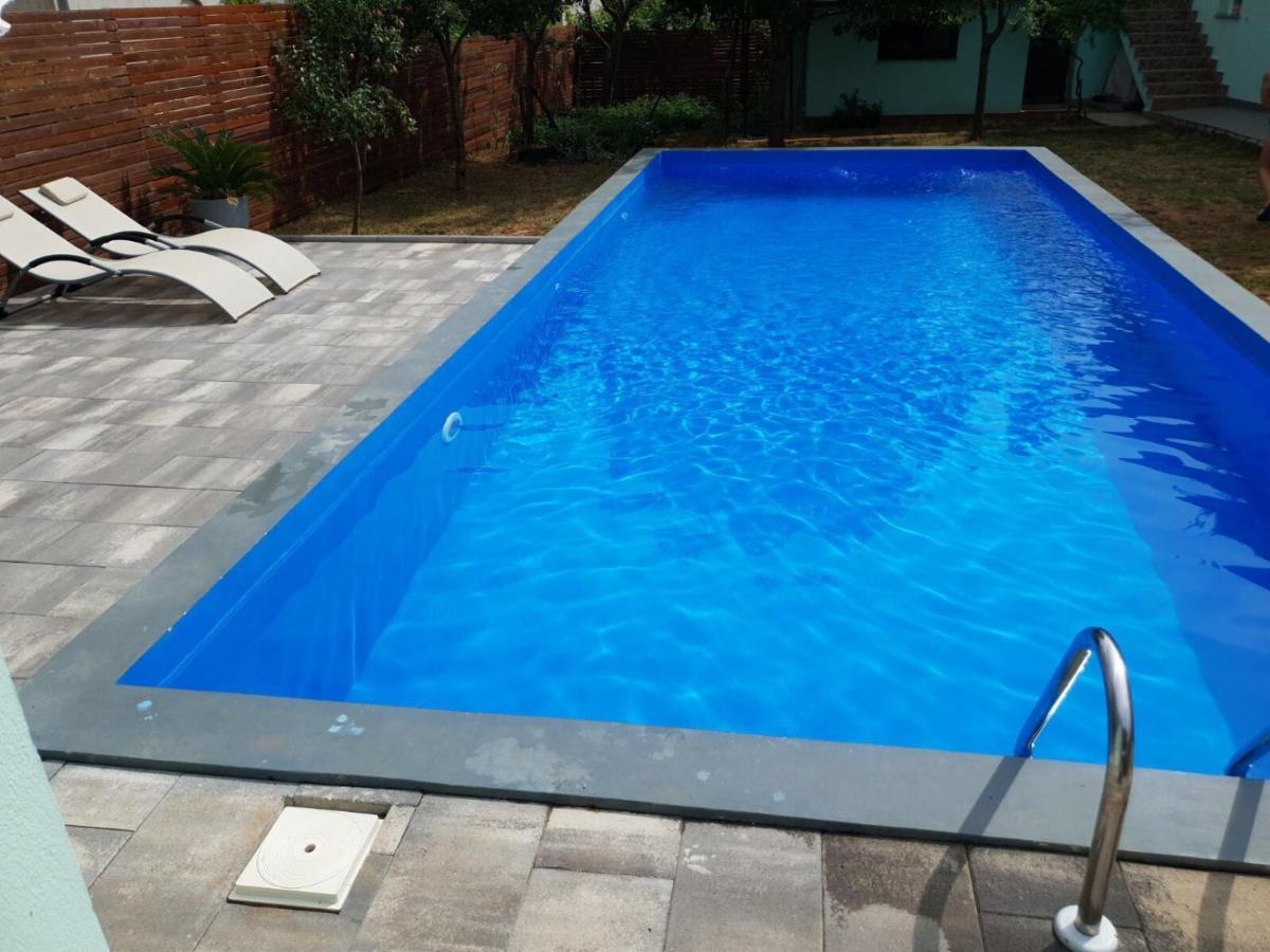 Hana Pool Only For You Loborika Exterior foto